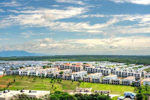 Parasol déporté professionnel : comment choisir le bon modèle ?