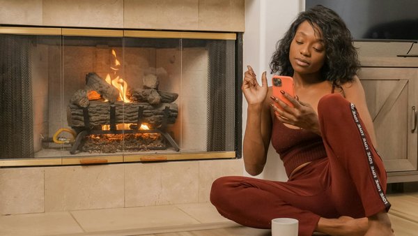 Améliorez votre espace avec un lit coffre élégant